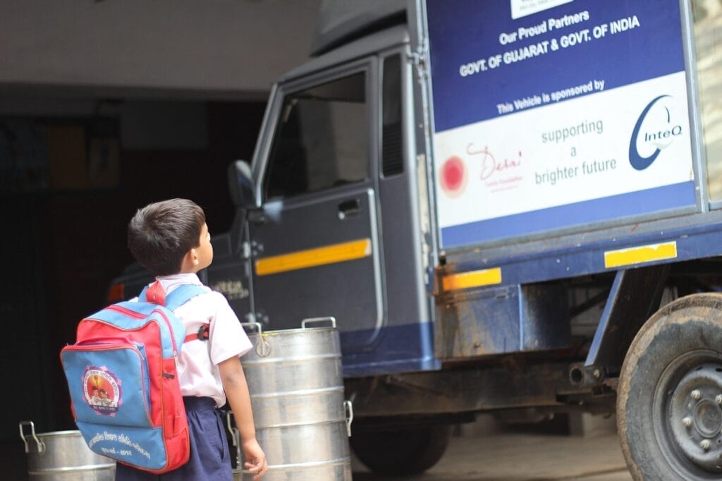 schoolboy, boy, child, education, school, childhood, kid, elementary, looking, van, truck, gujarat, india, gujarat, gujarat, gujarat, gujarat, gujarat